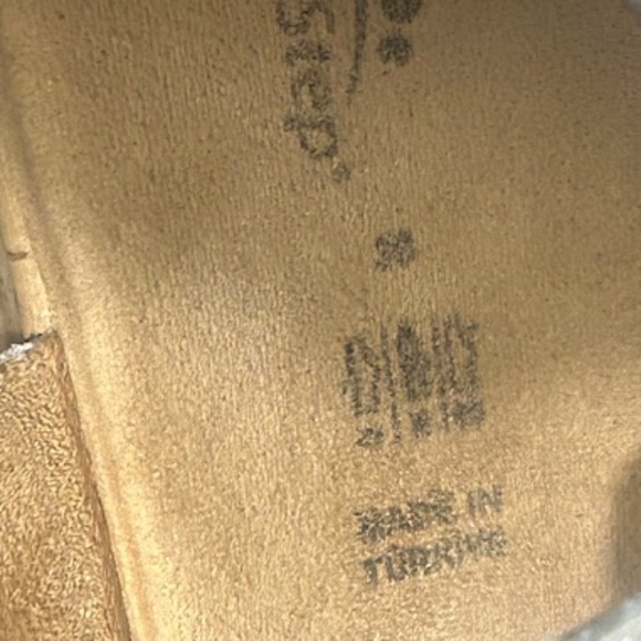 Spring Step Sandals - Picture 8 of 8